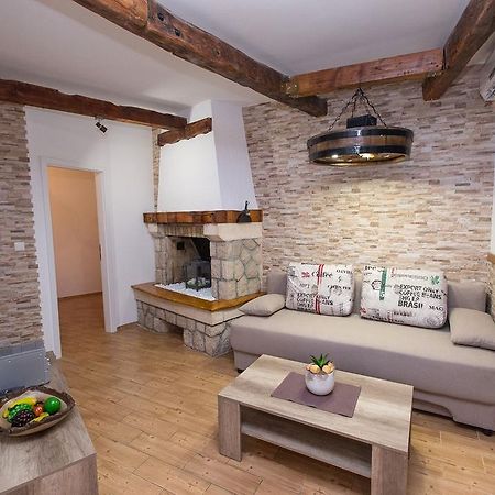 Apartman Maslina Centar Appartement Crikvenica Buitenkant foto