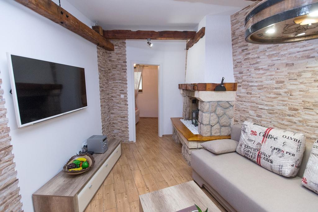 Apartman Maslina Centar Appartement Crikvenica Buitenkant foto